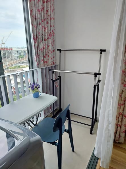 bedroom and bathroom of Ideo BluCove Sukhumvit