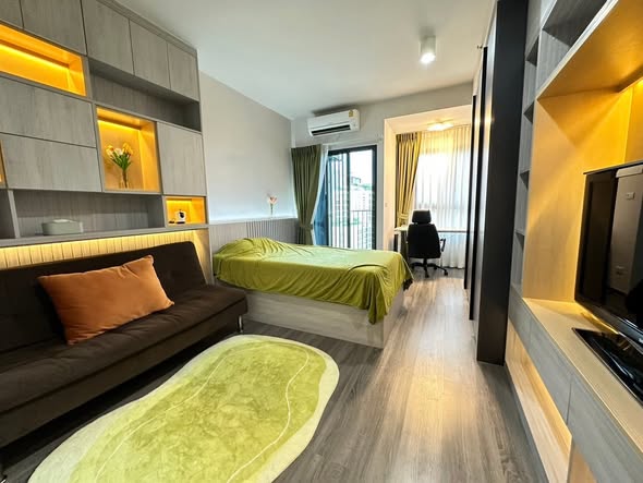 living room and bedroom of IDEO Chula-Sam Yan