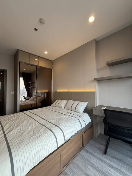 bedroom of Ideo Mobi Asoke