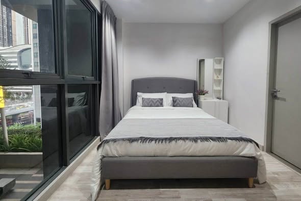 bedroom of Ideo Mobi Rama 9