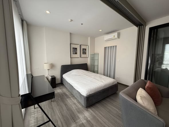 bedroom of Ideo Mobi Rang Nam
