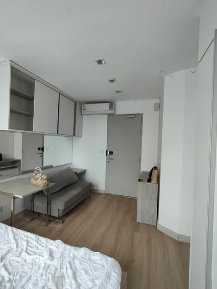 bedroom of Ideo Mobi Sathorn