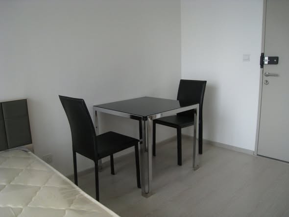 bedroom of Ideo Mobi Sathorn