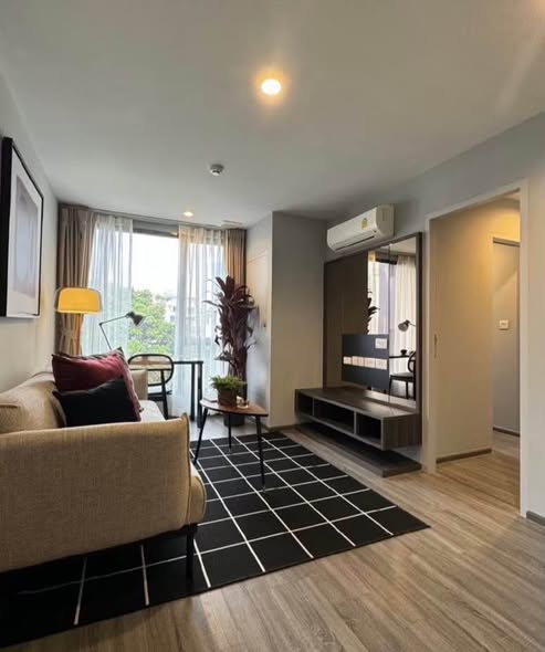 bedroom and living room of Ideo Mobi Sukhumvit 40