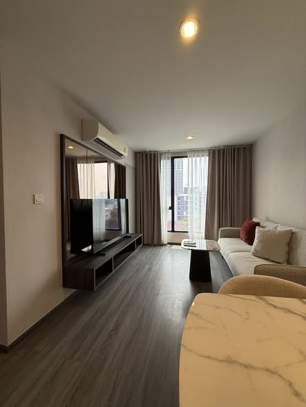 living room and bedroom of Ideo Mobi Sukhumvit 40