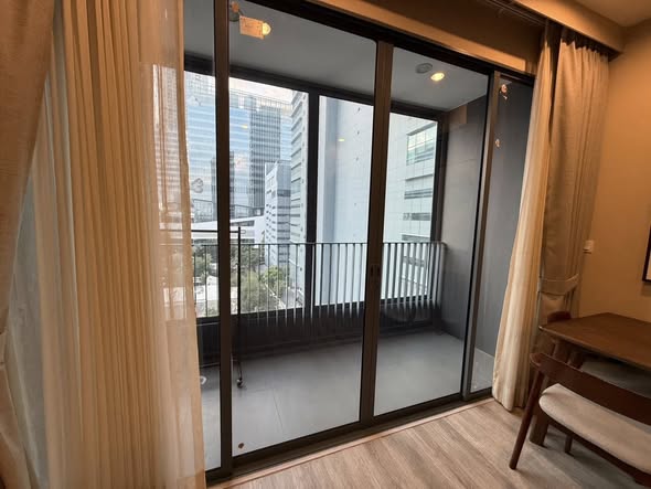 bedroom and room interior of Ideo Mobi Sukhumvit 66