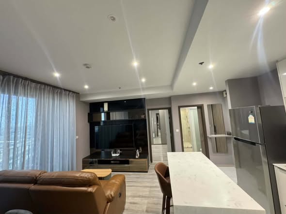 living room and kitchen of Ideo Mobi Sukhumvit 66