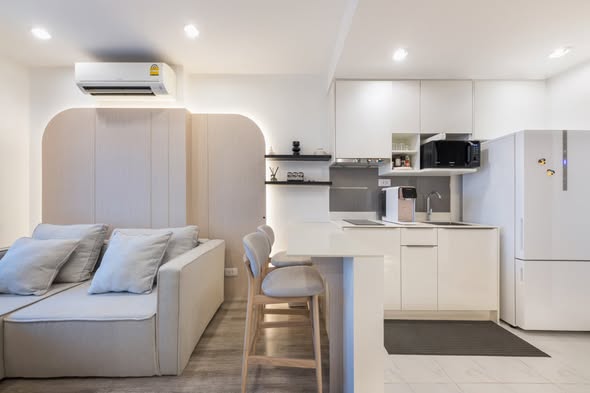 living room and kitchen of Ideo Mobi Sukhumvit 66