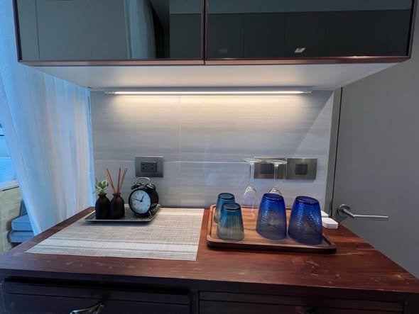 bathroom and kitchen of Ideo Mobi Sukhumvit 81