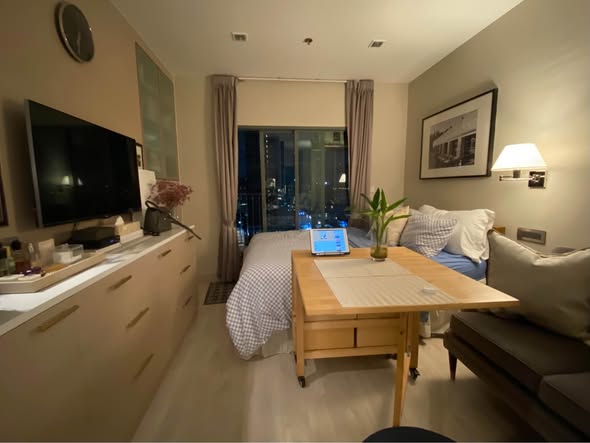 bedroom and living room of Ideo Mobi Sukhumvit 81