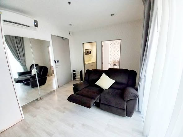 bedroom and living room and room interior of Ideo Mobi Sukhumvit 81