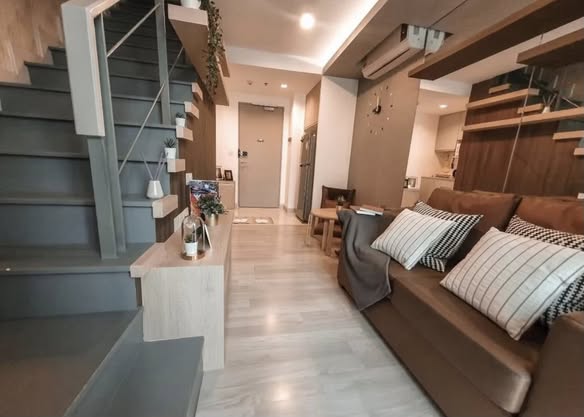 living room of Ideo Mobi Sukhumvit 81