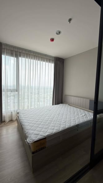 bedroom of Ideo Mobi Sukhumvit Eastpoint