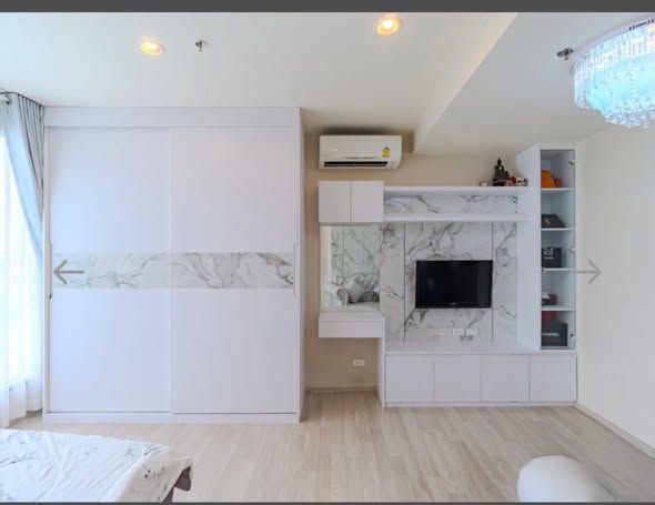bedroom and living room and room interior and kitchen of Ideo Mobi Sukhumvit Eastpoint