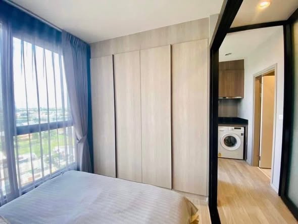 bedroom and room interior of Ideo Mobi Sukhumvit Eastpoint
