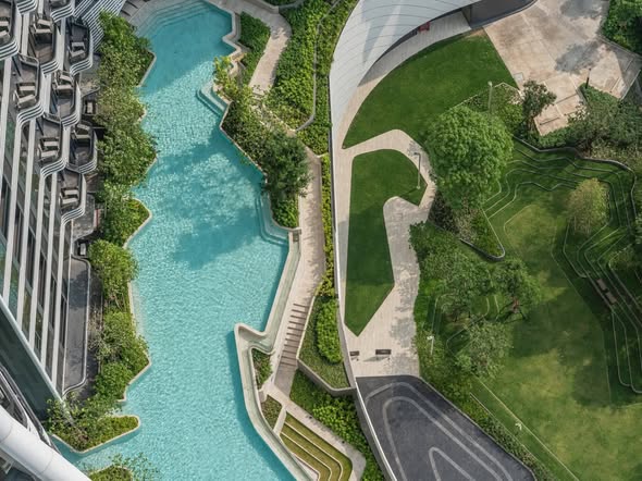 pool of Ideo Mobi Sukhumvit Eastpoint