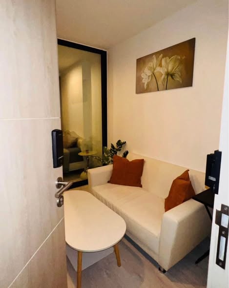 room interior of Ideo Mobi Wongsawang Interchange