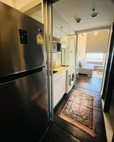room interior and kitchen of Ideo Morph 38