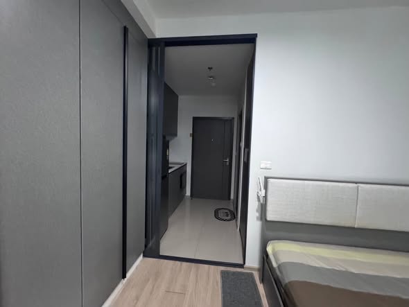 bedroom and room interior of Ideo New Rama 9