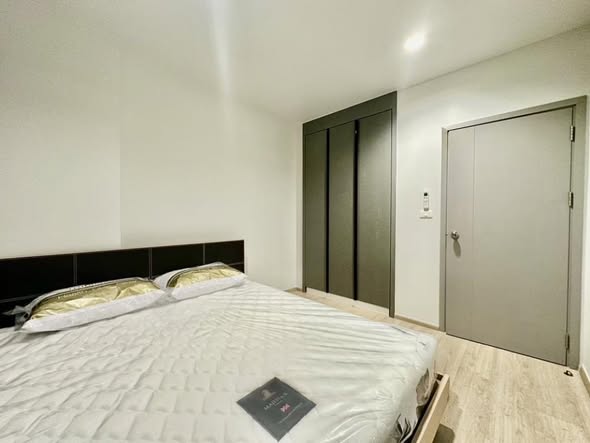 bedroom and room interior of Ideo New Rama 9