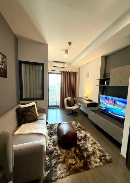 living room and bedroom of Ideo Phaholyothin Chatuchak