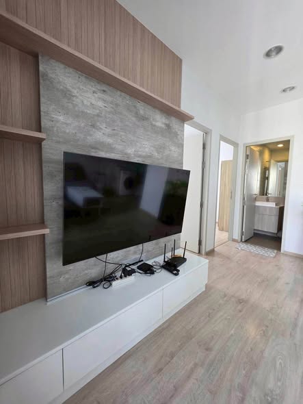 living room of Ideo Q Ratchathewi