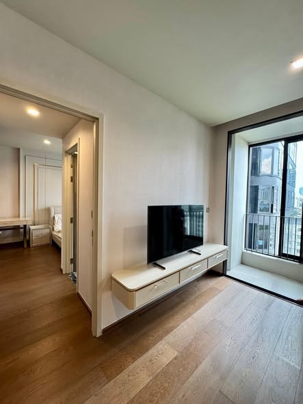 living room and room interior of Ideo Q Sukhumvit 36