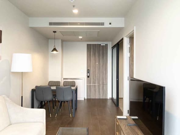 living room and room interior of Ideo Q Sukhumvit 36