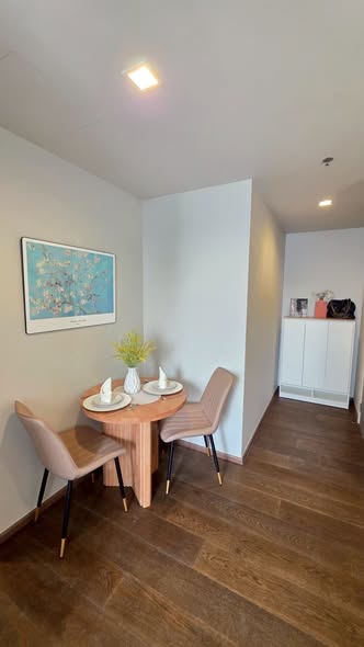 living room and room interior of Ideo Q Sukhumvit 36