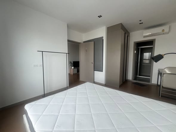 bedroom of IDEO Rama9 – Asoke