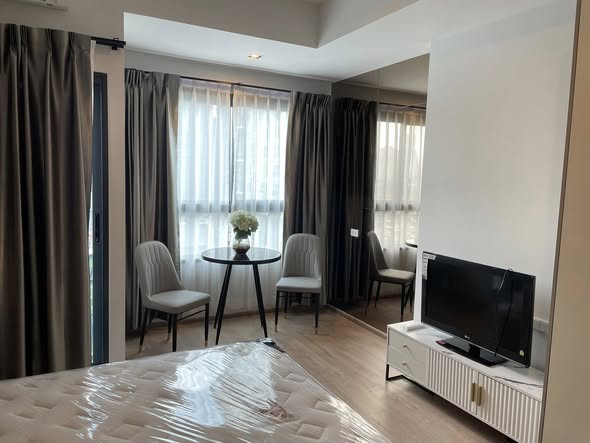 bedroom and living room of IDEO Rama9 – Asoke