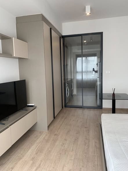 bedroom and room interior of IDEO Rama9 – Asoke