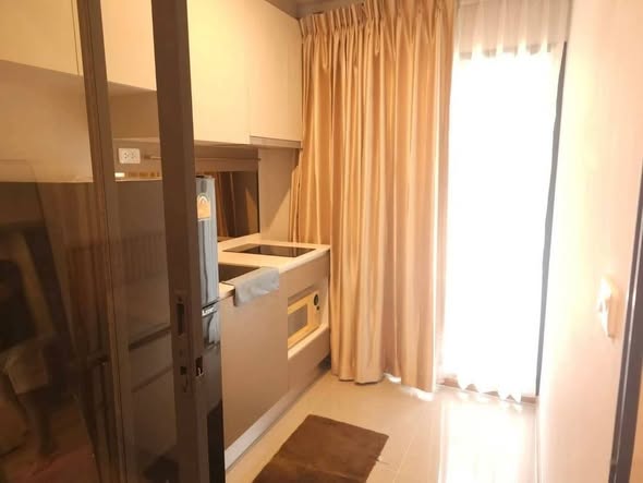 bedroom and room interior of IDEO Rama9 – Asoke