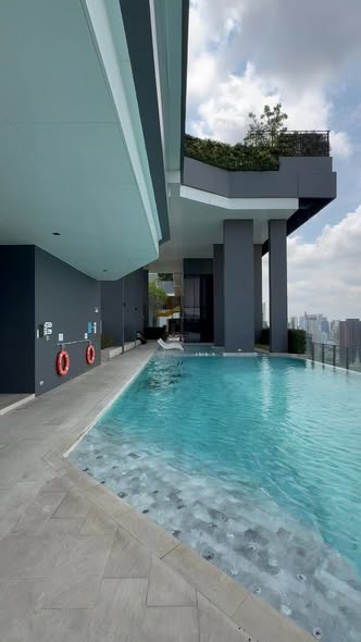 IDEO Rama9 – Asoke
