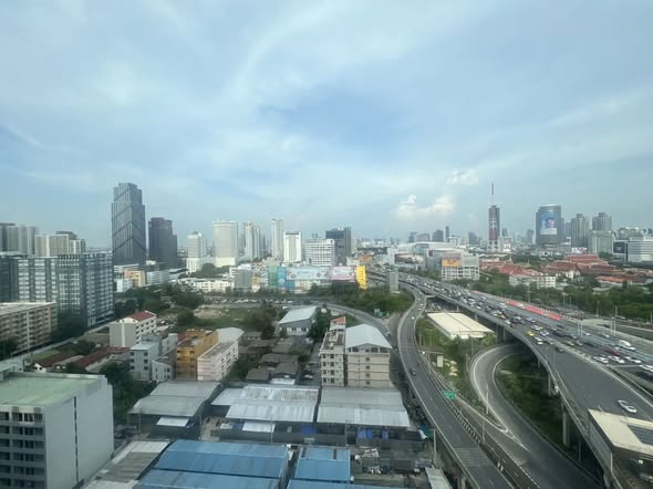 IDEO Rama9 – Asoke