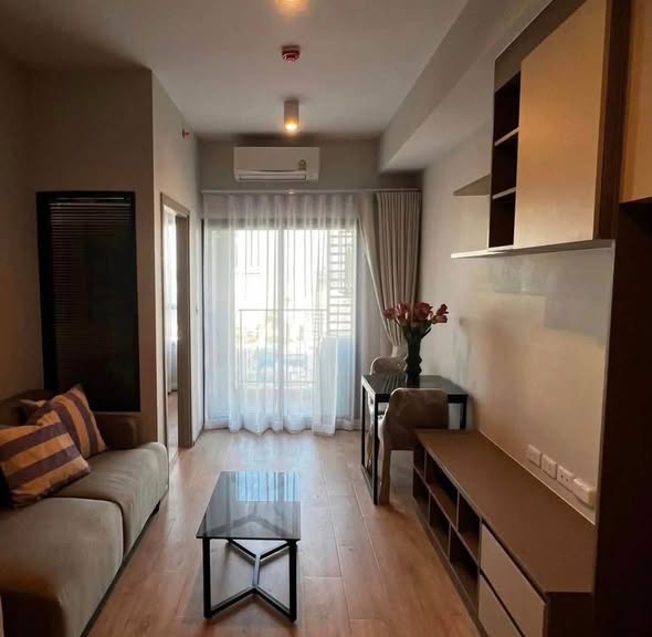 living room and room interior of IDEO Rama9 – Asoke