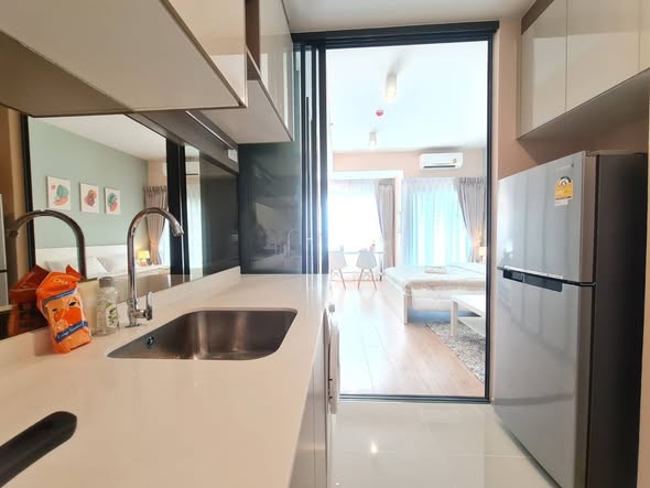 room interior of IDEO Rama9 – Asoke