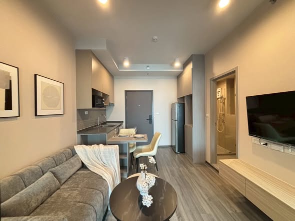 living room of Ideo Ramkamhaeng Lamsali Station