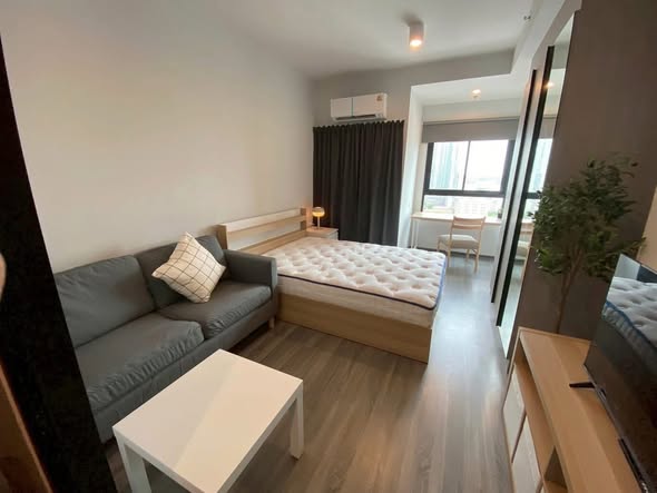 living room and bedroom of Ideo Ramkamhaeng Lamsali Station
