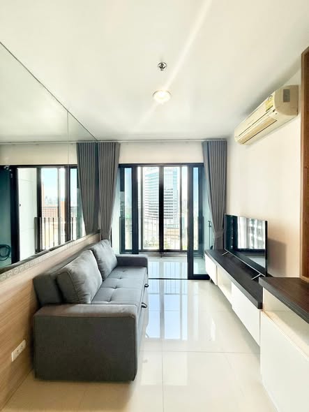 living room and bedroom of IDEO Ratchada-Huai Khwang