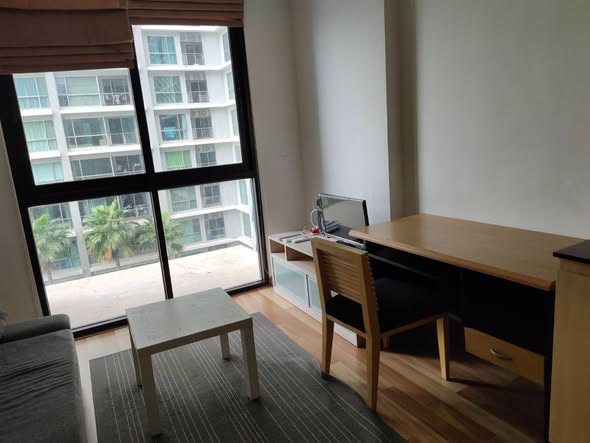 room interior of IDEO Ratchada-Huai Khwang