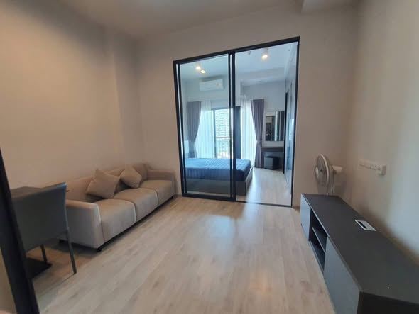 room interior of Ideo Ratchada-Sutthisan
