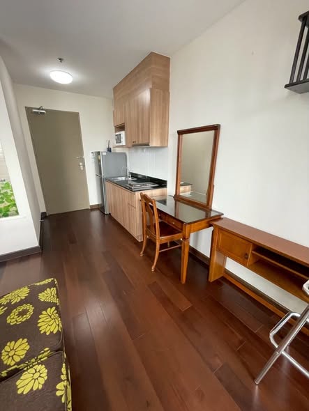 Ideo Sathon-Taksin