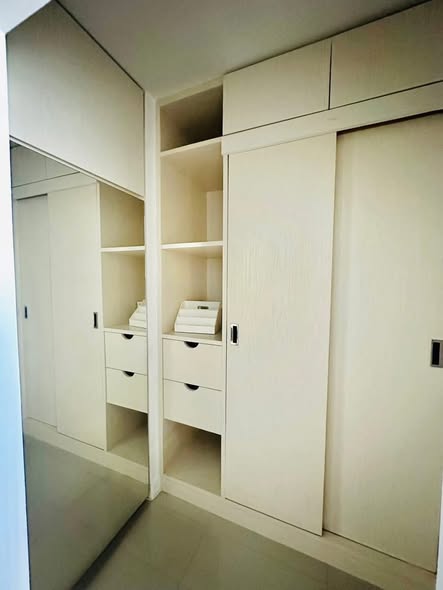 room interior of Ideo Sathon-Taksin