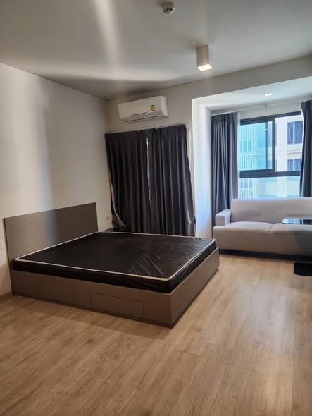 bedroom of Ideo Sathon-Wongwian Yai