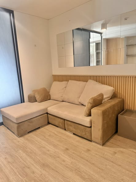 living room of Ideo Sathon-Wongwian Yai