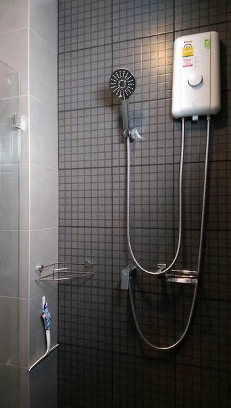 bathroom of IDEO Sukhumvit 115
