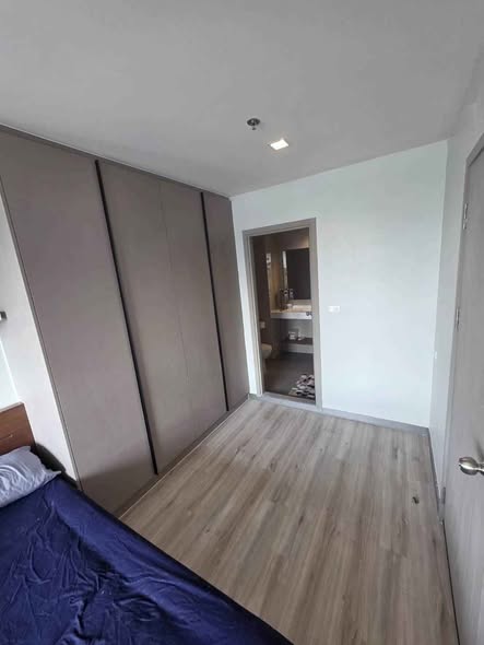 bedroom and room interior of Ideo Sukhumvit 93