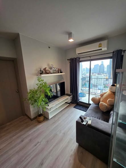living room of Ideo Sukhumvit 93