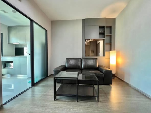 living room and room interior of Ideo Sukhumvit 93